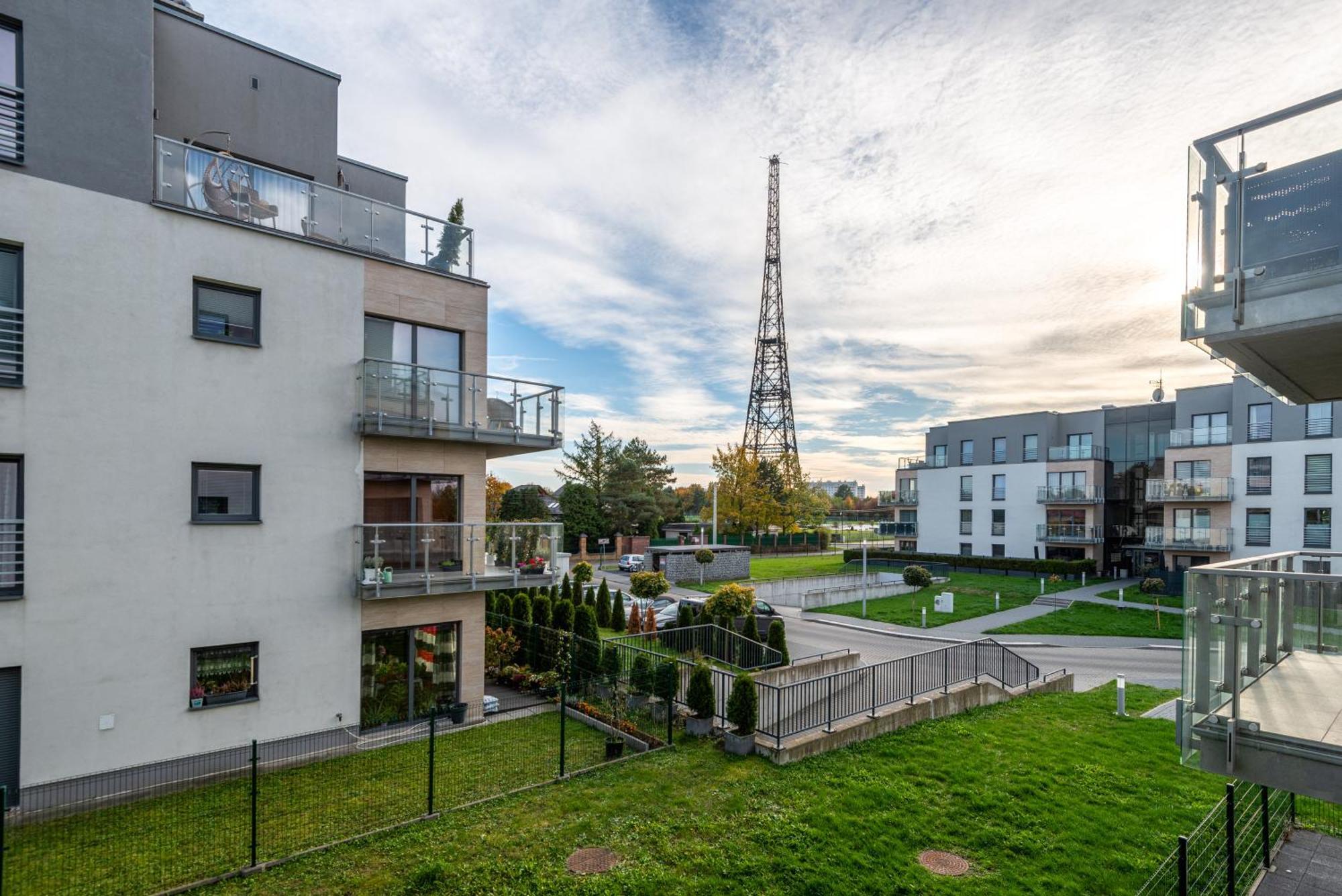 Apartament Lubliniecka Z Pieknym Widokiem Na Radiostacje Gliwice Buitenkant foto